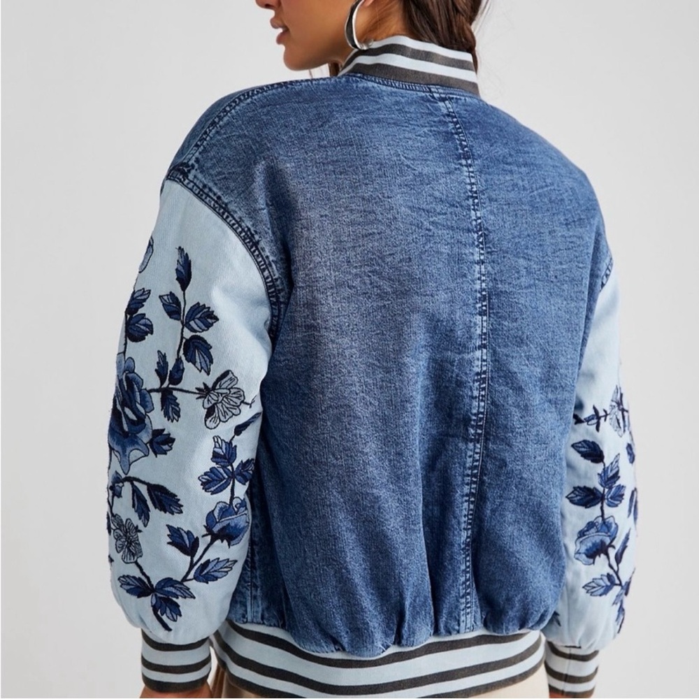We The Free Blue Quilted Embroidered Jean Jacket Free People size XS